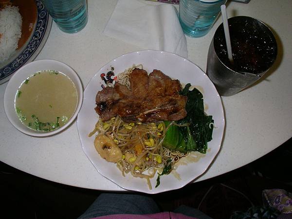 澳門茶餐廳，豬扒泡麵.JPG