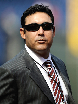 「howard送你们,stanton我们要了.」(设计对白)