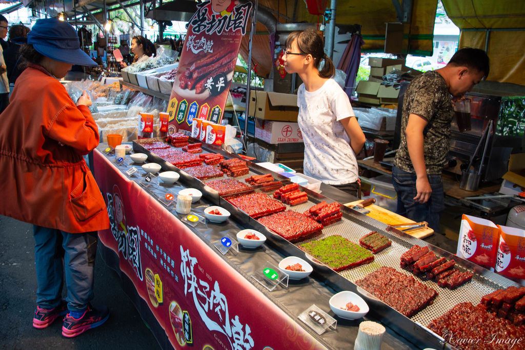 高雄興達港觀光漁市_筷子肉乾