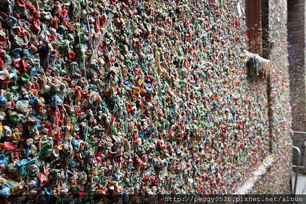 gum wall1.JPG