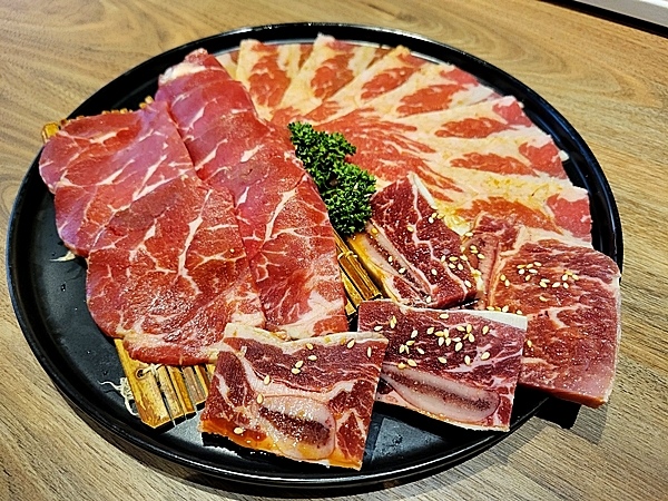 台中美食.鉄鮮森.燒肉.燒烤.台中燒烤.個人燒烤.自助吧