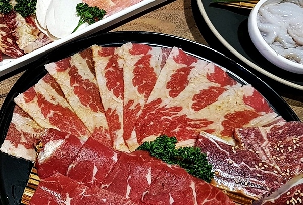 台中美食.鉄鮮森.燒肉.燒烤.台中燒烤.個人燒烤.自助吧