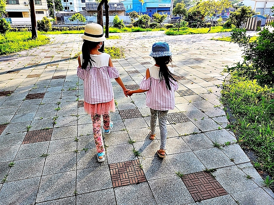 沙發馬鈴薯.親子遊樂園.清水夾娃娃機店.海線娃娃機店推薦