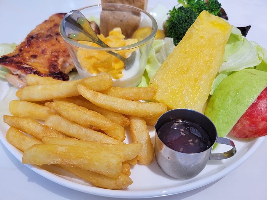 #台中美食 #台中早午餐 #台中加盟店 #加盟创业 #大雅区早午餐 #大雅区必吃 #台中必吃   #大雅区美食  #人气早午餐 #美食地图 #美食客推荐 #特色早午餐  #大雅聚餐 #台中聚餐   #生菜沙拉 #低脂餐 #日晒面  #鸡腿排 #漫时光