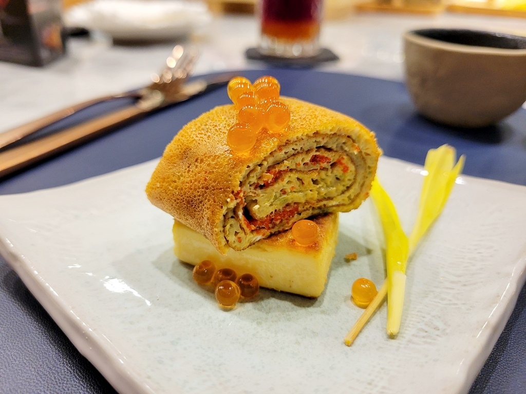【美食】台灣連續兩年最難訂位的無菜單鐵板燒冠軍名店，Goog