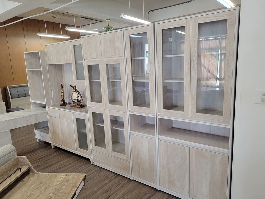 【家具】想找一間有超大展示空間的家具店嗎?  就在《少少家具