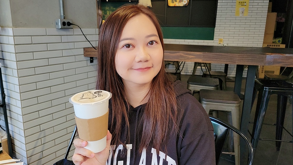 【美食】厭世也要好好吃飯！台中「厭世夯肉」輕食簡餐幫你充滿電
