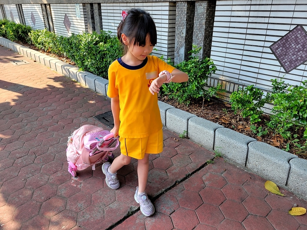 【育兒必備】不給孩子手機，但又想即時聯繫？我們選了myFir