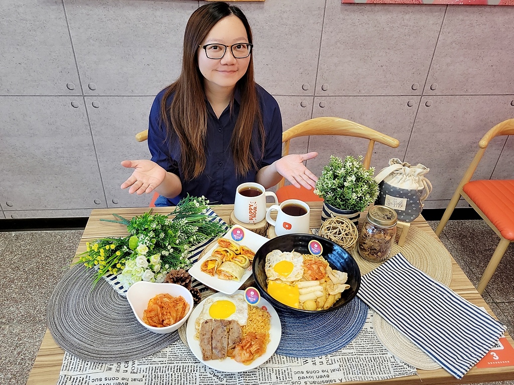 【美食】韓味來襲！蕃茄村泡菜系列閃亮登場｜炒泡麵、蛋餅、部隊