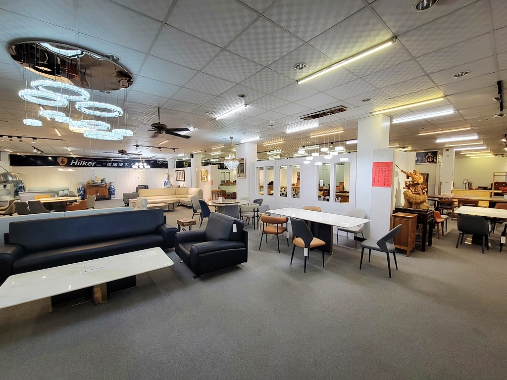 【家具】彰化家具店推荐｜先进家具：实木家具工厂直营，从系统柜