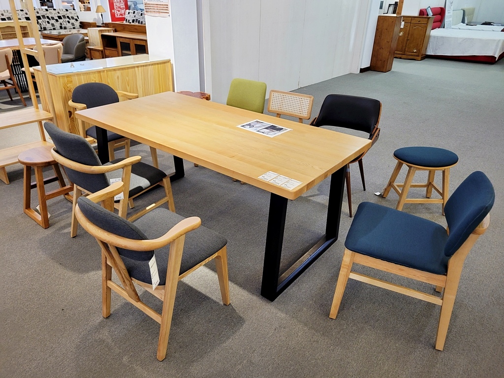 【家具】彰化家具店推荐｜先进家具：实木家具工厂直营，从系统柜