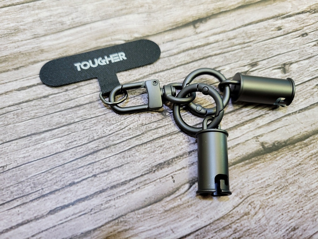 【3C】TOUGHER 编织挂绳急速充电线：只要一条线，让你