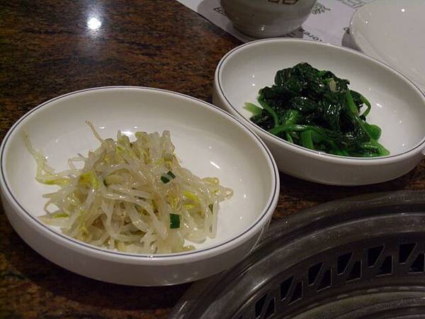 莊園 -- 涼拌豆芽 &amp; 麻油菠菜