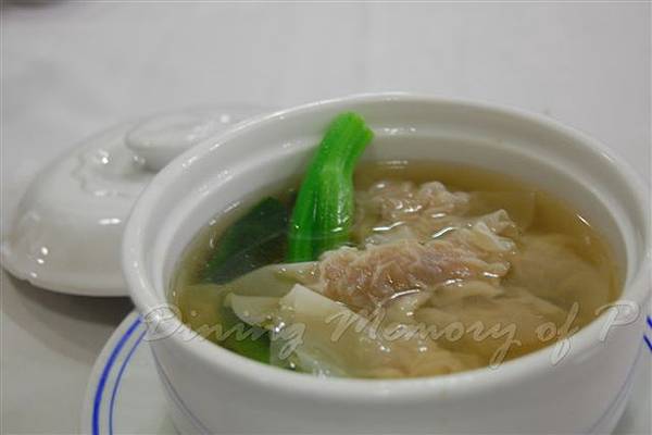 陸羽茶室 -- 上湯蟹肉角