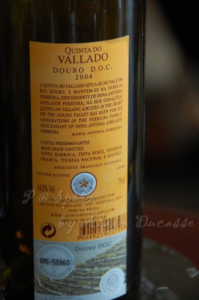 三月 -- 2004 Quinta do Vallado (Douro - Portugal) 背面酒標