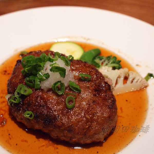 岡田咖啡 -- 日式漢堡排