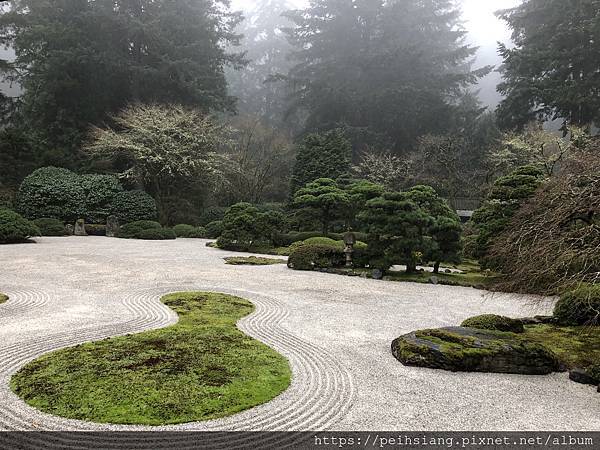 Fall color at Portland Japanese Garden