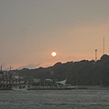 登船看夕陽