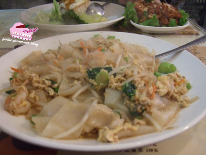 伊洛瓦底泰式炒河粉.jpg 伊洛瓦底泰式炒河粉.jpg