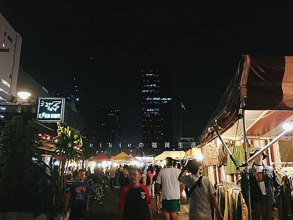 2017泰國火車夜市拉差達Tarad Rot Fi Train Night Market Ratchada．ตลาดนัดรถไฟ รัชดา泰國文化中心站