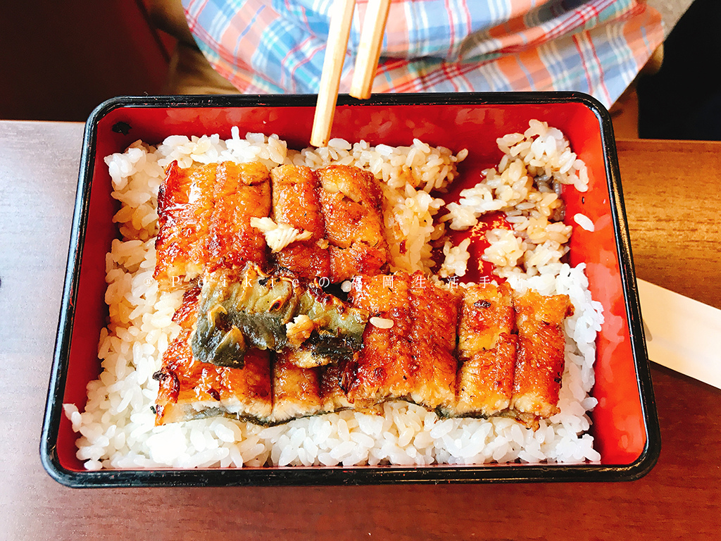 福岡よしづかうなぎ丼。福岡博多排隊很久的鰻魚飯