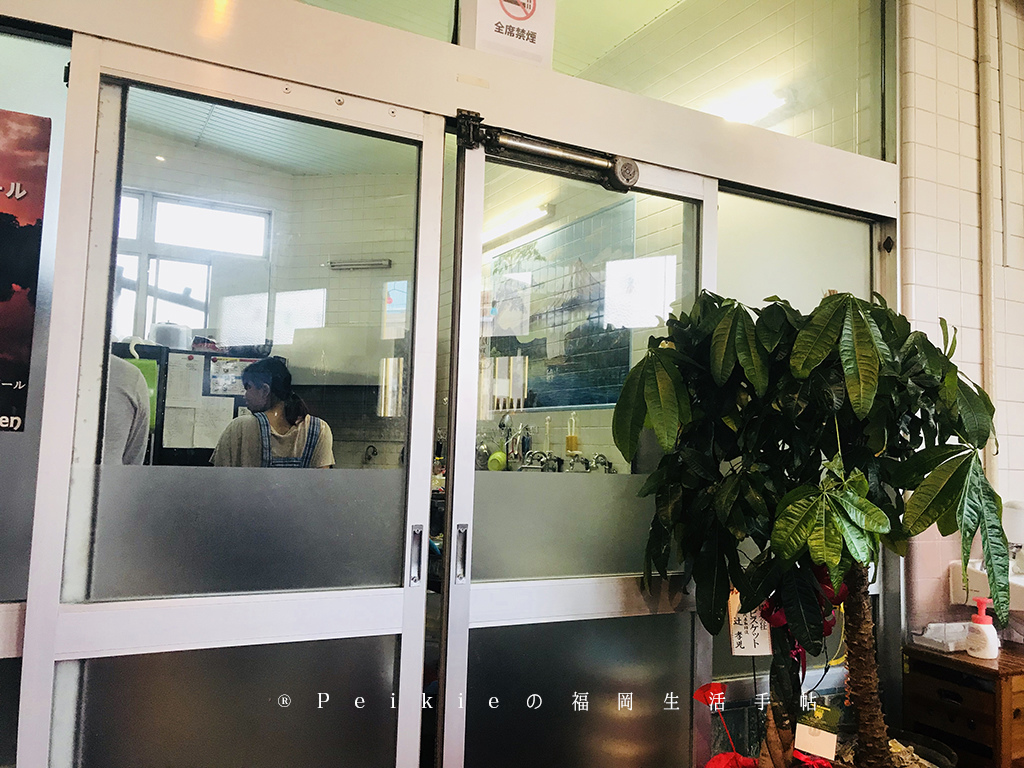 福岡的吉塚站的錢湯改造的柬埔寨餐廳