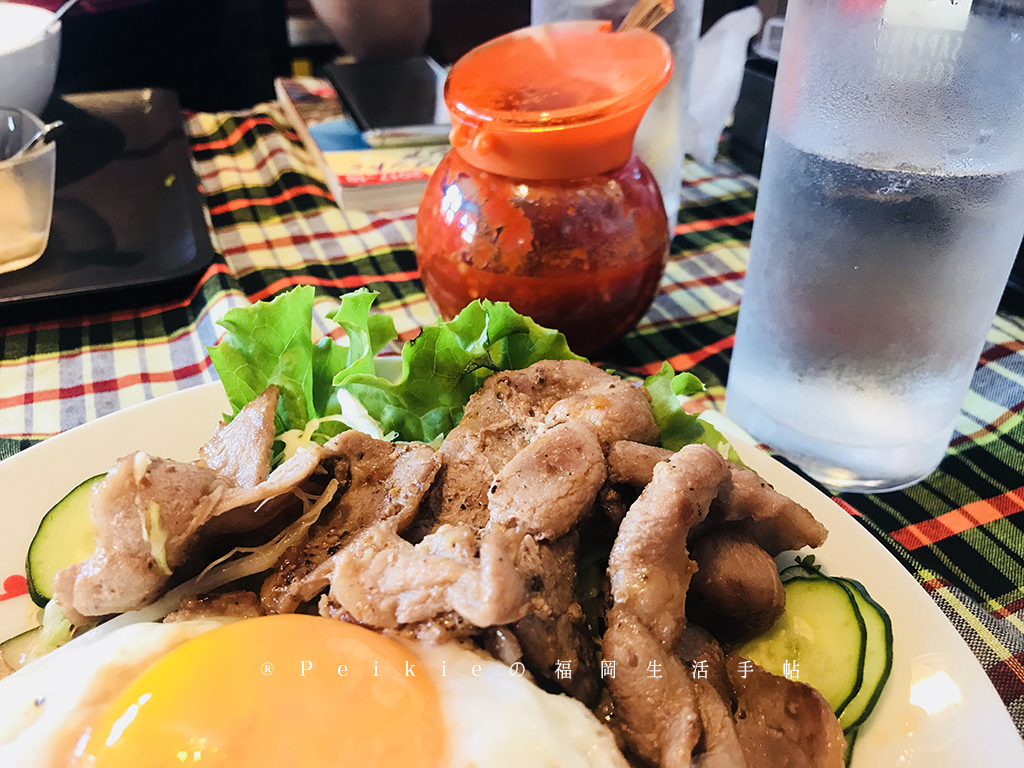 福岡的吉塚站的錢湯改造的柬埔寨餐廳