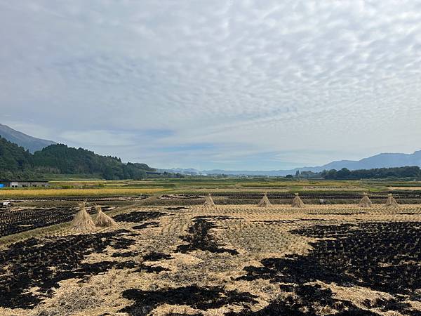 南阿蘇大自然運動之旅。免之石登山，阿蘇騎腳踏車，田樂當地美食，赤牛洞，住宿獨棟溫泉心乃間間