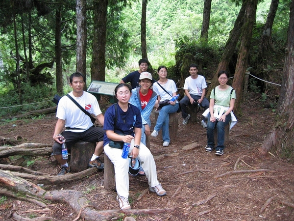 200609宜蘭找瑜家-鐵杉林步道中合照