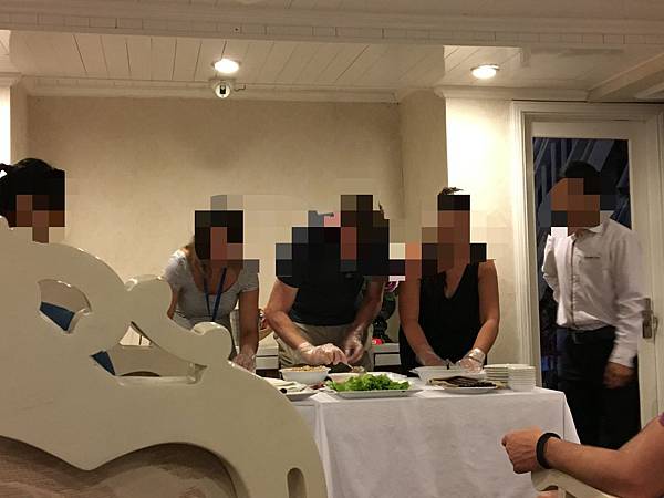 CYMERA_20160413_122613.jpg CYMERA_20160413_122613.jpg