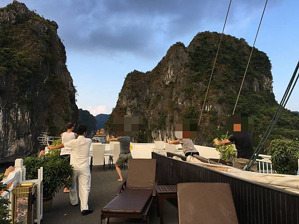 CYMERA_20160413_140239.jpg CYMERA_20160413_140239.jpg