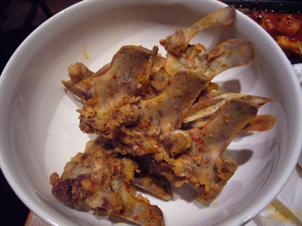 有點被騙....都是大骨!!!