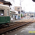 路面上的火車,會停紅路燈