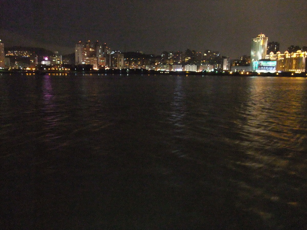 哇~這夜景真美