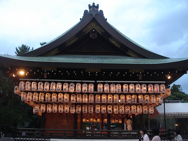 八阪神社