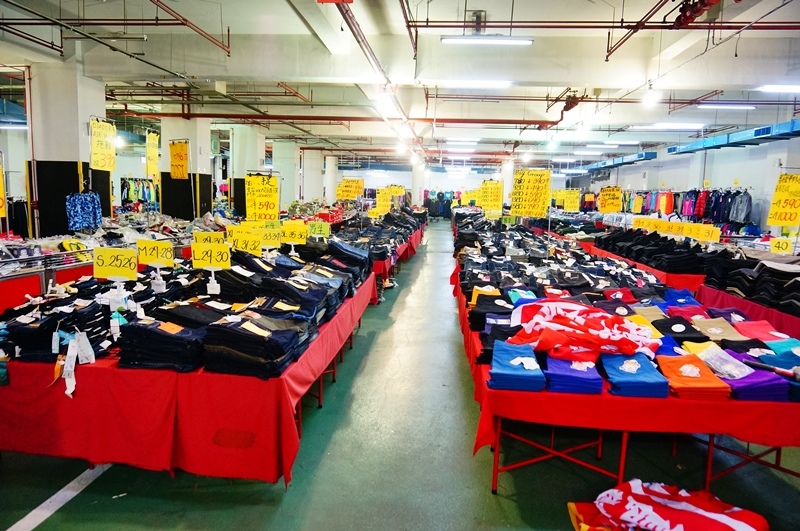板橋特賣會.板樹體育館特賣會.拍手童裝.雪衣.雪褲.四季廠拍