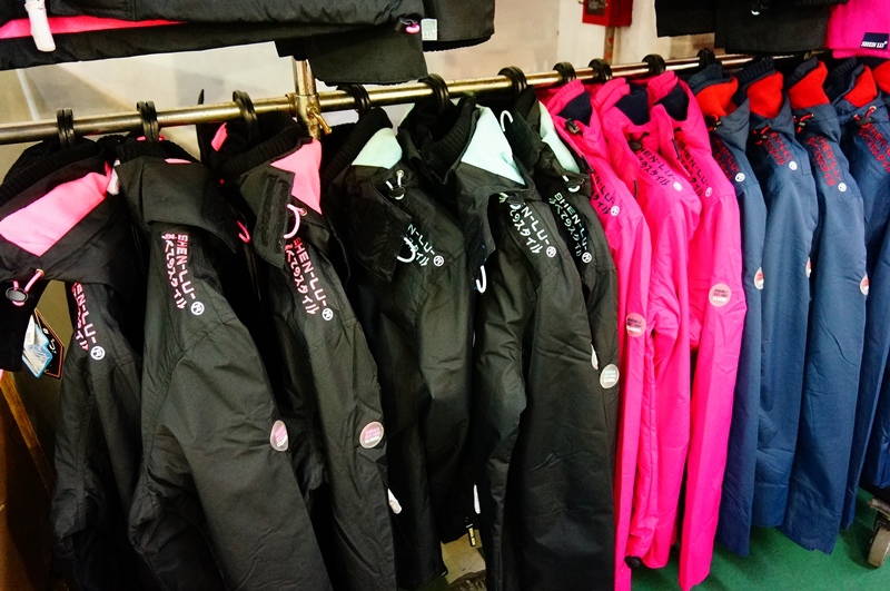 板橋特賣會.板樹體育館特賣會.拍手童裝.雪衣.雪褲.四季廠拍 板橋特賣會.板樹體育館特賣會.拍手童裝.雪衣.雪褲.四季廠拍