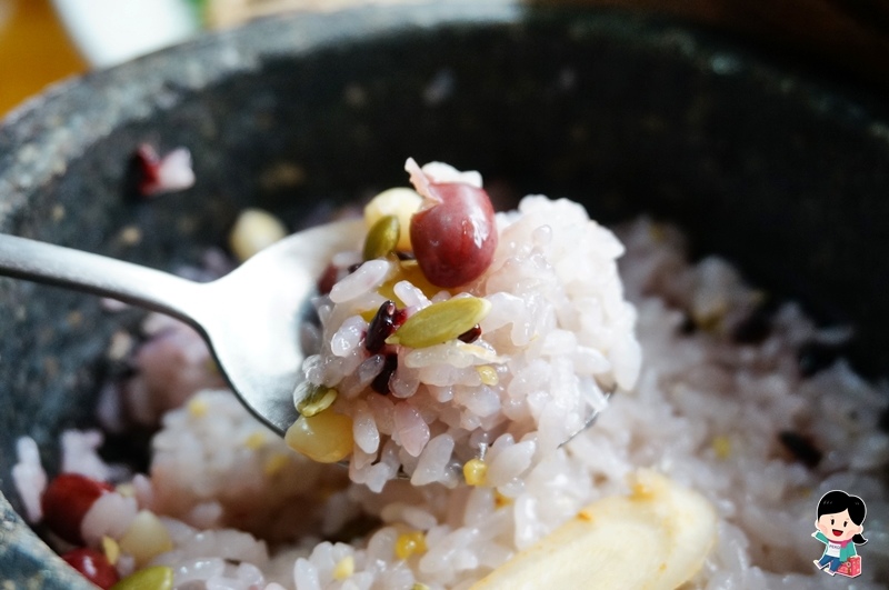 大邱美食.大邱旅遊.大邱拌飯.釜鍋拌飯.韓式釜飯.大邱韓式拌飯.