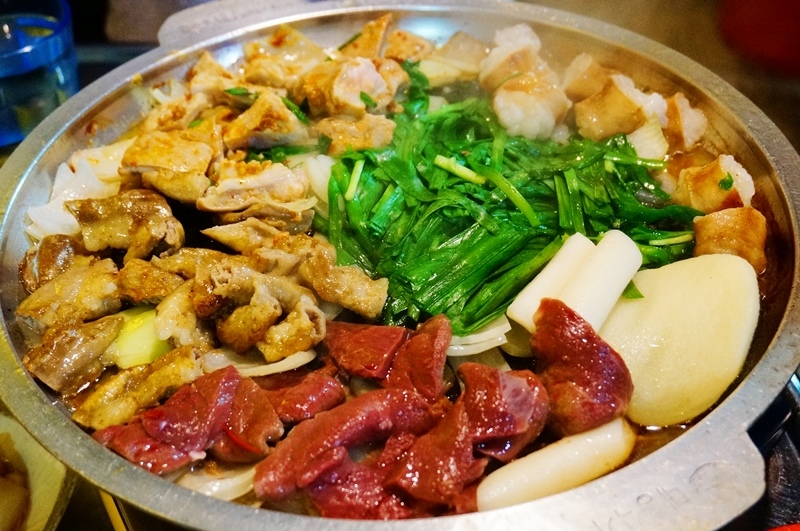 韓國必吃美食.烤腸店.차칸곱창.弘大烤腸.韓國烤牛腸.弘大美食推薦.弘大餐廳推薦.弘大必吃美食.韓國自由行2017. 韓國必吃美食.烤腸店.차칸곱창.弘大烤腸.韓國烤牛腸.弘大美食推薦.弘大餐廳推薦.弘大必吃美食.韓國自由行2017.