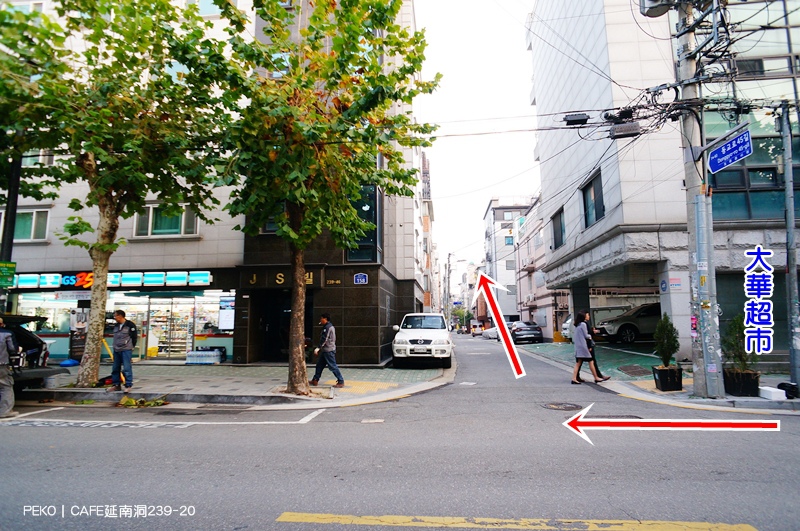 CAFE延南洞239-20.弘大咖啡廳.黑白漫畫咖啡廳.弘大美食.연남동239-20그림속작은카페. CAFE延南洞239-20.弘大咖啡廳.黑白漫畫咖啡廳.弘大美食.연남동239-20그림속작은카페.