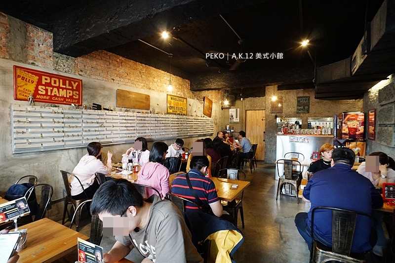 西門町美食.西門町餐廳.A.K.12 美式小館.台北美式餐廳.寵物友善餐廳.西門町聚餐.西門町美式餐廳.