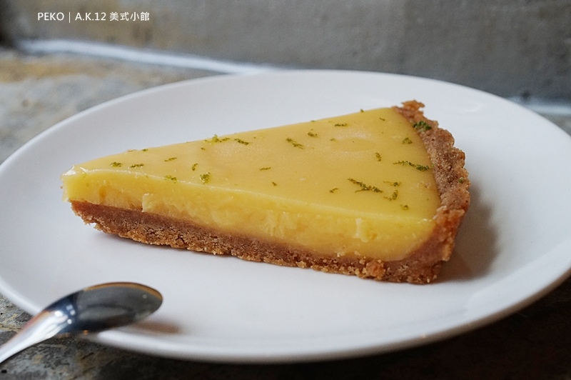 西門町美食.西門町餐廳.A.K.12 美式小館.台北美式餐廳.寵物友善餐廳.西門町聚餐.西門町美式餐廳.