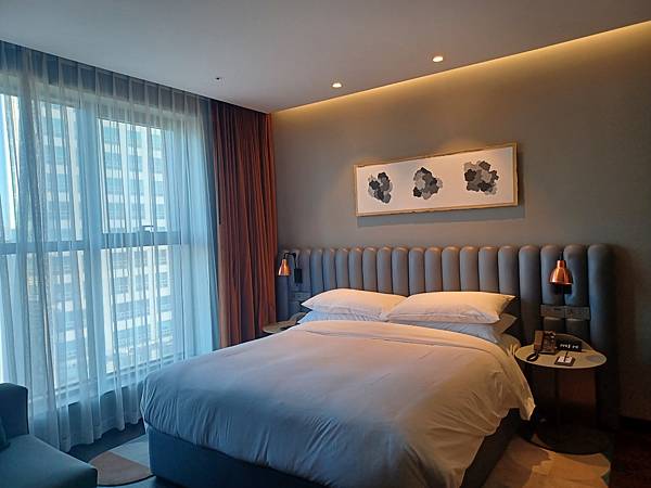 [韓國]首爾~RYSE飯店~位於弘大鬧區的舒適飯店