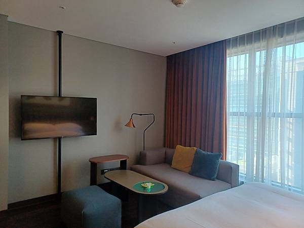 [韓國]首爾~RYSE飯店~位於弘大鬧區的舒適飯店