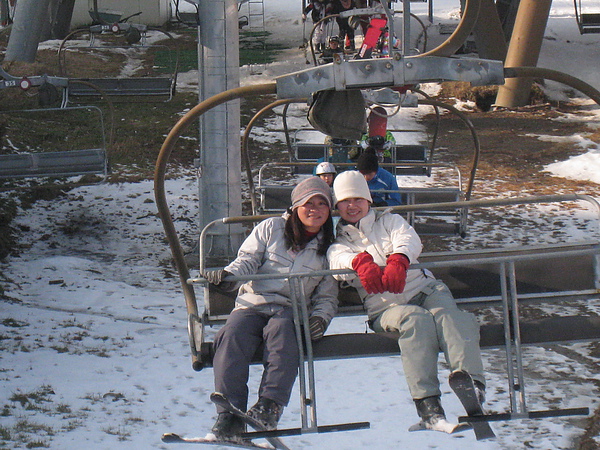 熊城滑雪場--搭纜車