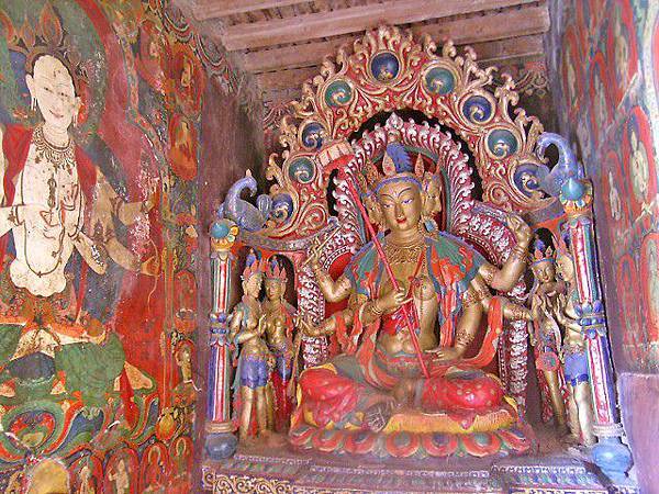 白居寺大白傘蓋佛母 白居寺大白傘蓋佛母