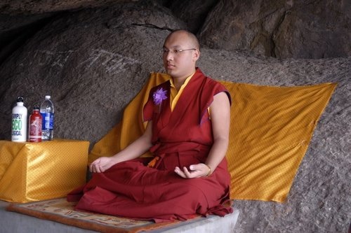 大寶法王結正法明如來千手觀音的蓮師降魔寶印手印禪修大圓滿密法.jpg 大寶法王結正法明如來千手觀音的蓮師降魔寶印手印禪修大圓滿密法.jpg