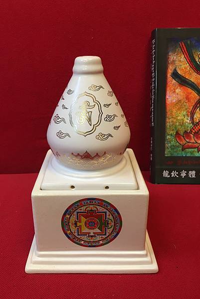 大圓滿龍欽寧體煙供爐.jpg 大圓滿龍欽寧體煙供爐.jpg