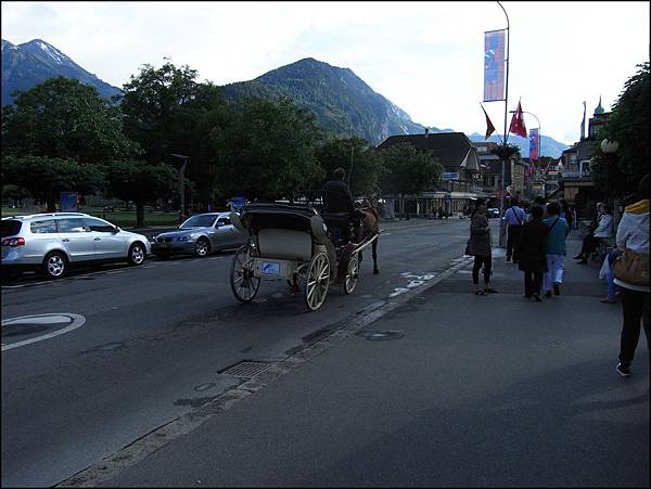 有馬車供遊客遊覽市區