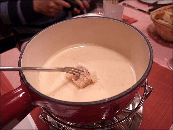 瑞士風味餐~起司火鍋(Cheese Fondue)